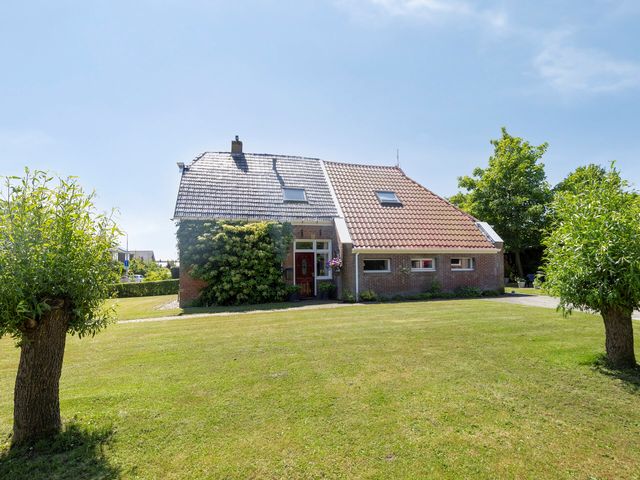 Stationsweg 12, Blije