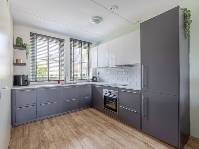 Mien Ruysstraat 18, Waddinxveen