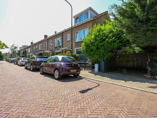 Willem Klooslaan 41, Voorburg