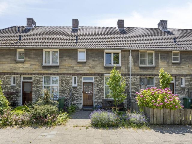 Professor Moserstraat 17, Maastricht