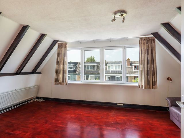 Vuurdoornlaan 15, Pijnacker