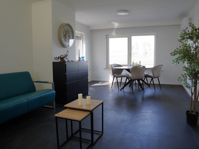 Jhr Mr de Casembrootstr 27, Groede