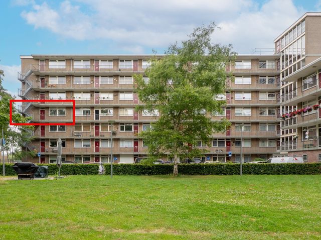 Valkreek 100, Rotterdam