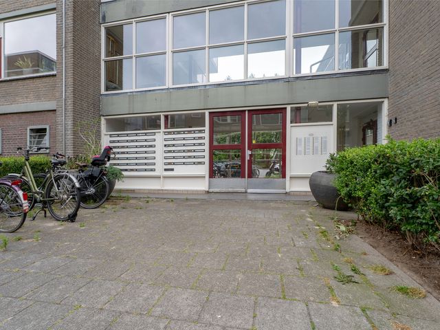 Valkreek 100, Rotterdam
