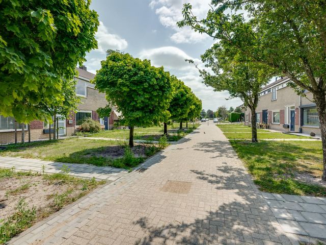 Markenland 118, Etten-Leur