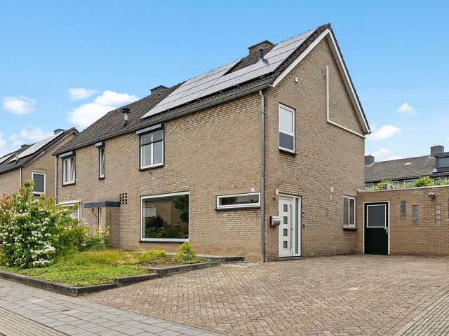 Grasbroekstraat 6, Limbricht
