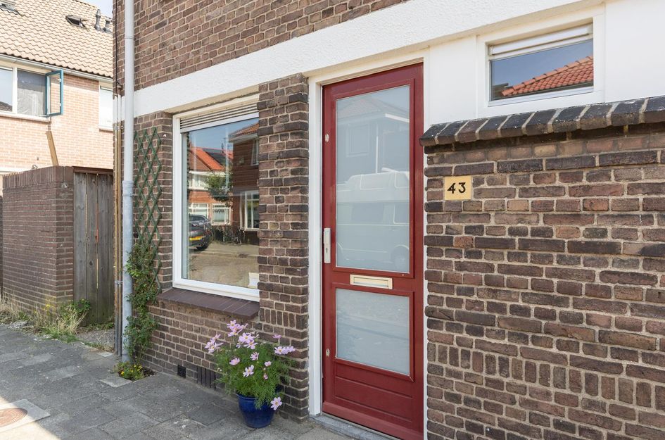 M. de Klerkstraat 43