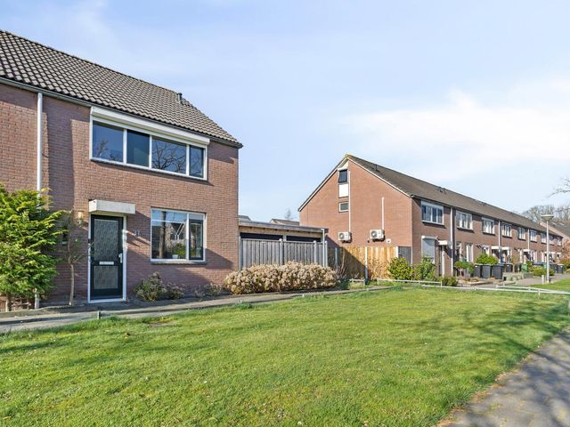 Staverdenhoek 31, Enschede