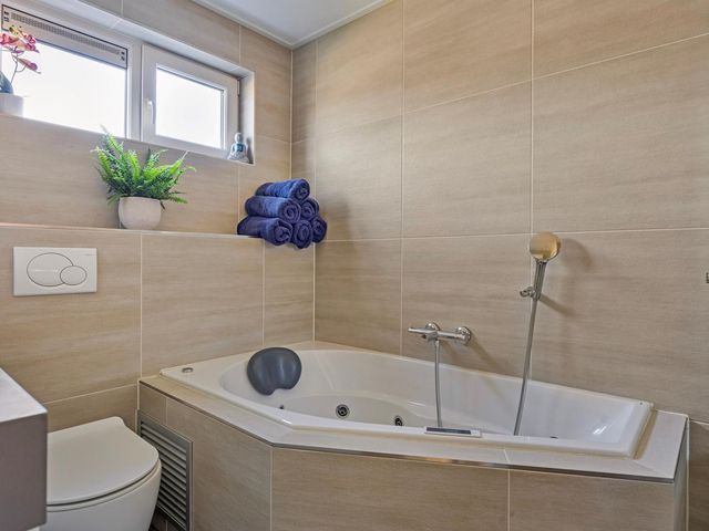 Staverdenhoek 31, Enschede