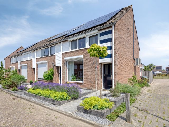Korenbloemlaan 22, Arnemuiden
