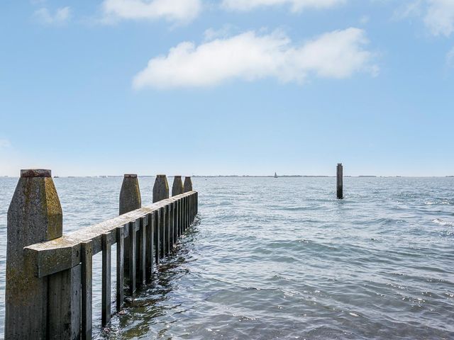 Twee-onder-een-kapwoning , Sint-Maartensdijk