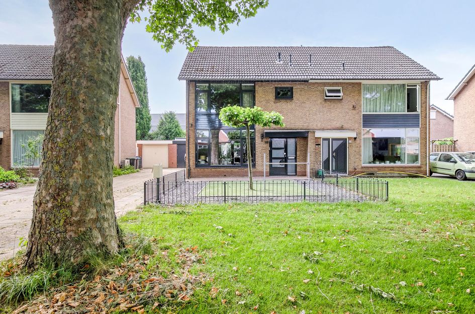 Kruisstraat 23