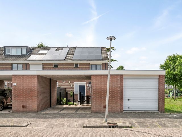 Jan van Kanrede 105, Capelle aan den IJssel