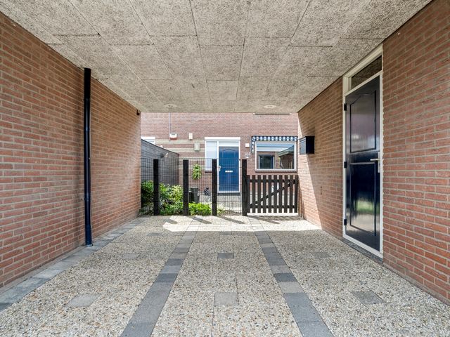 Jan van Kanrede 105, Capelle aan den IJssel