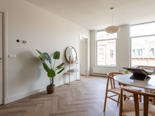 Van Loostraat 12A, Den Haag