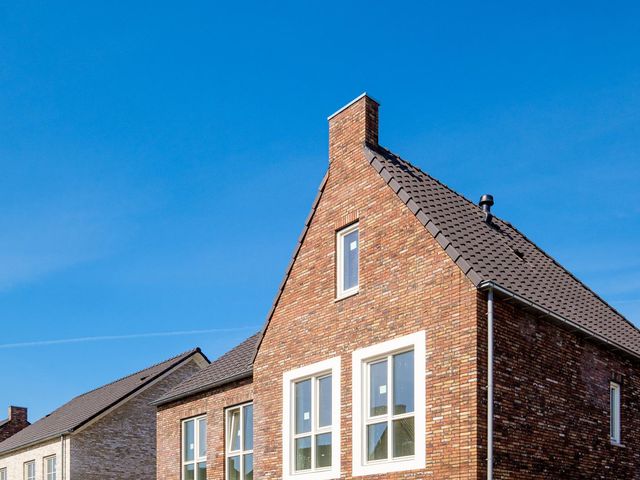 Hoekwoning type J , Tholen