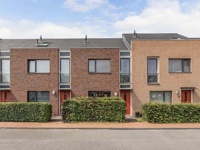 Annie Zernikeweg 21, Heerenveen