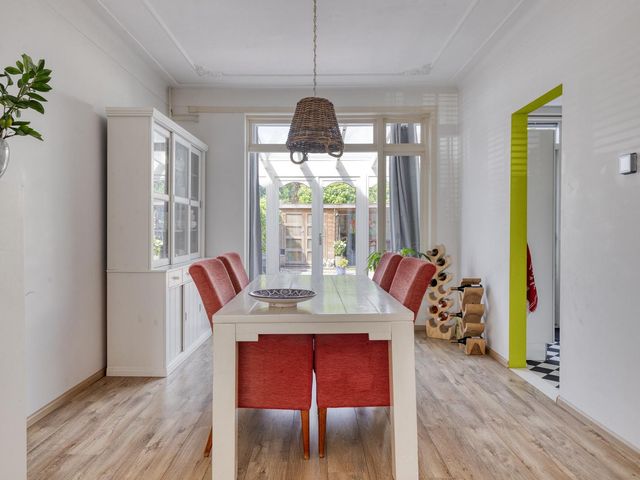 Abel Tasmanstraat 2, Roosendaal