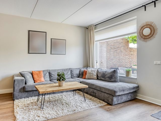 Oranjestraat 14, Ochten