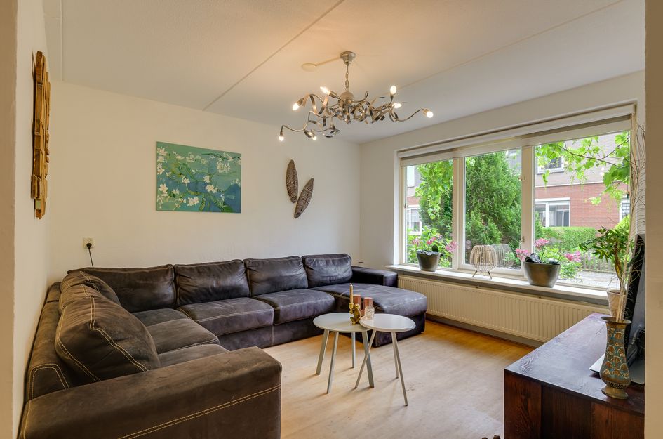 Alexander Adamskistraat 1