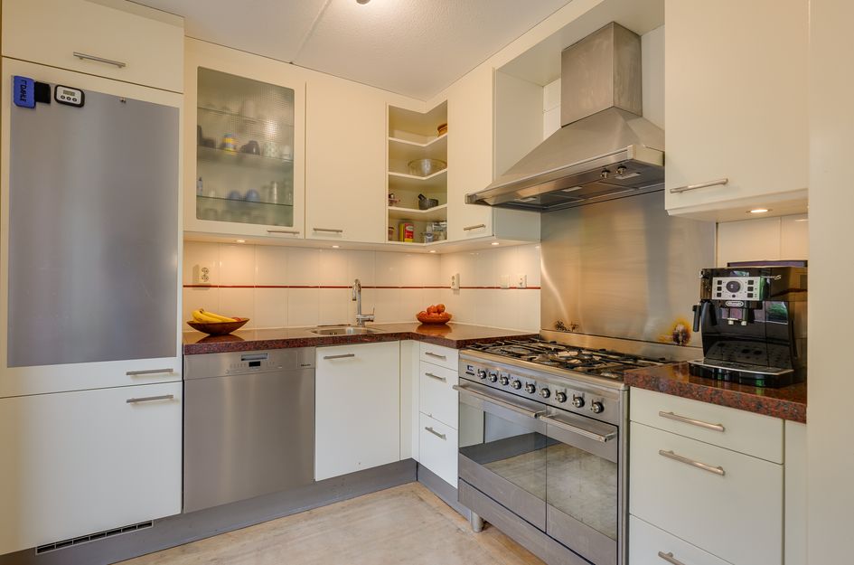 Alexander Adamskistraat 1