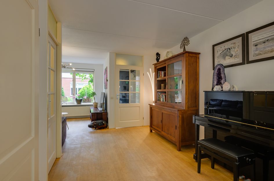 Alexander Adamskistraat 1