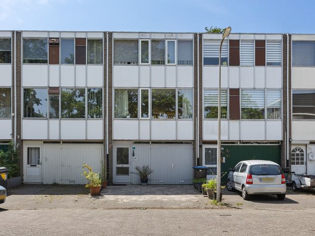 Ahuislanden 27, Enschede