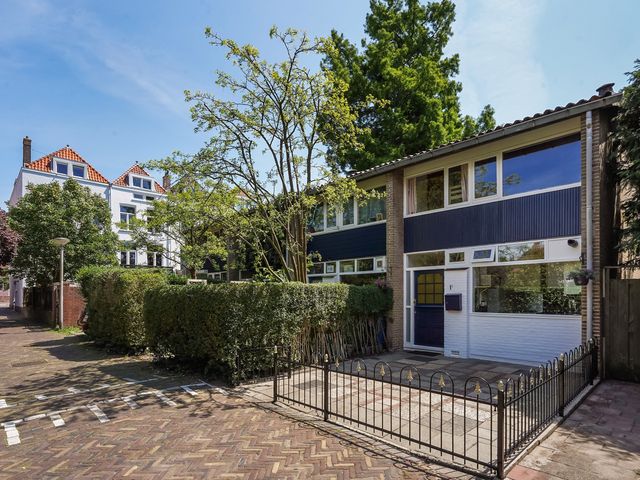 Laan Van Overvest 1C, Delft