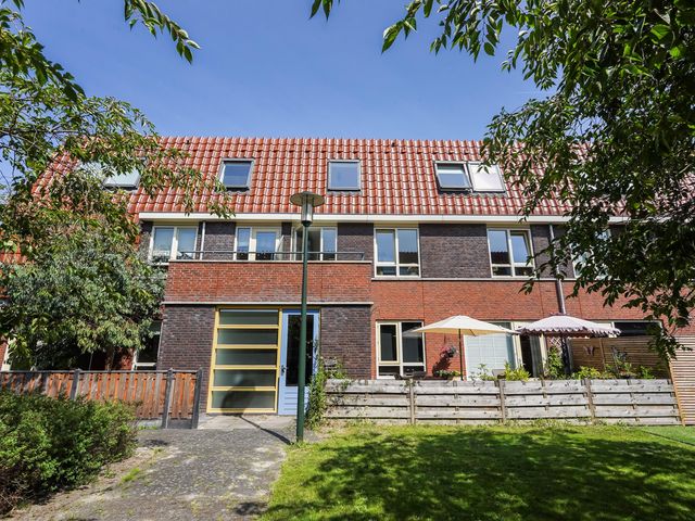 Tieratesstraat 8, Wateringen