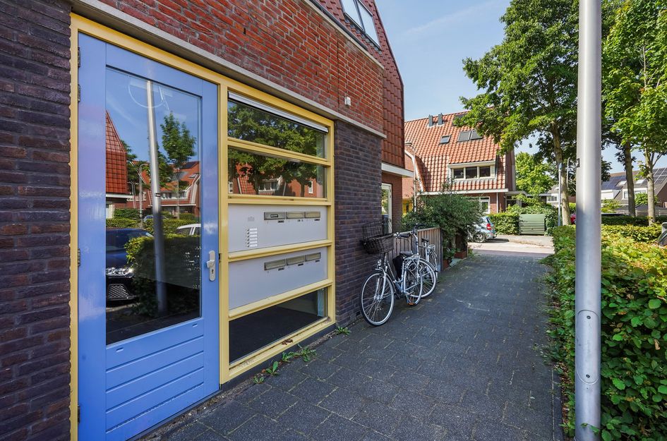 Tieratesstraat 8