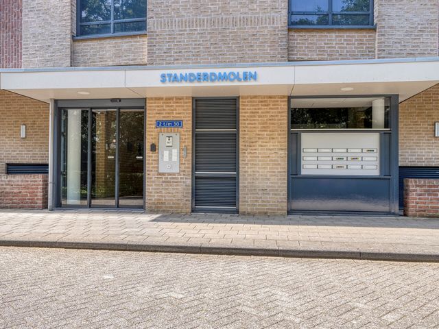 Van Leeuwenhoeklaan 18, Roosendaal