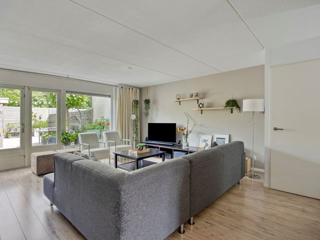 Smaragd 65, Zeewolde