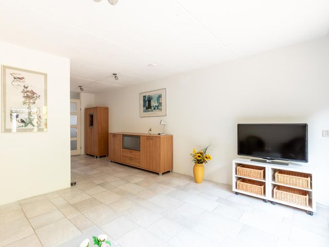 Januaristraat 26, Almere
