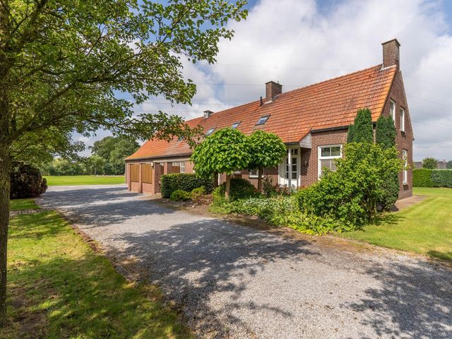Rondweg 20, Overloon