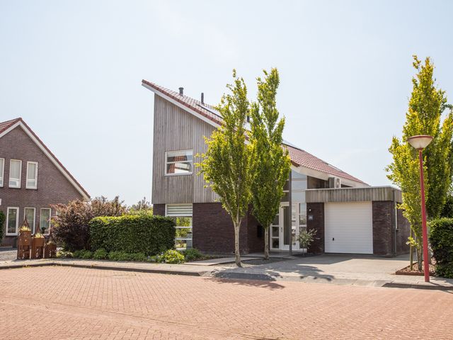 Wûnsstelling 23, Makkum