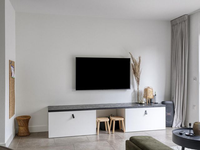 Dennenhof 39, Made