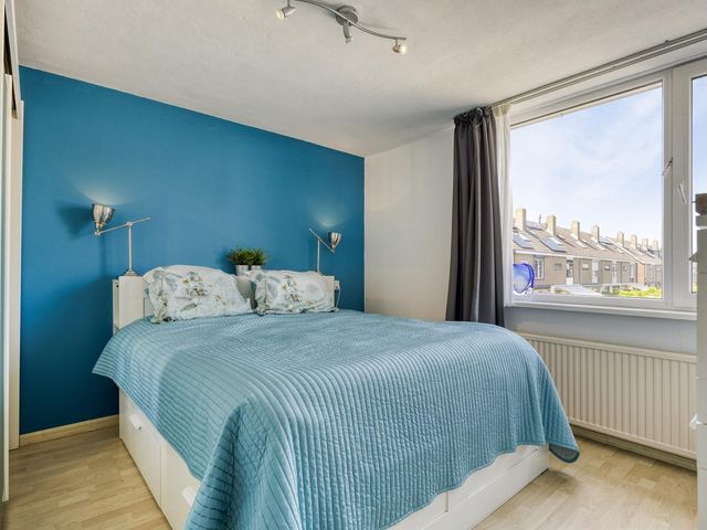 Plevierstraat 38, Strijen