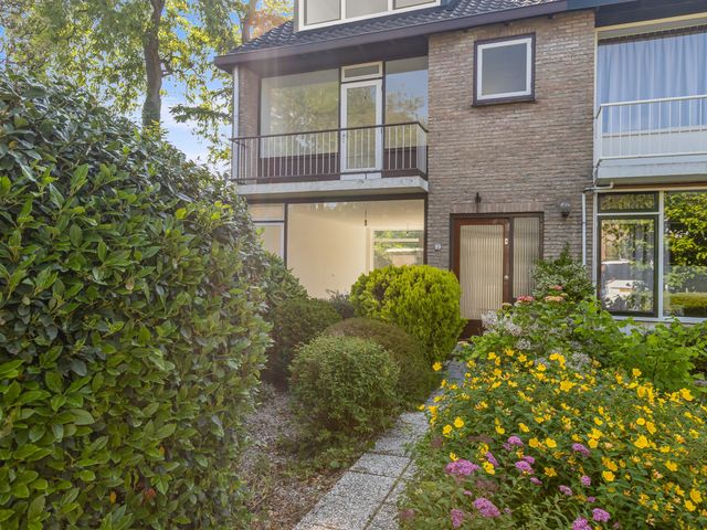 Reseda 2, Dordrecht