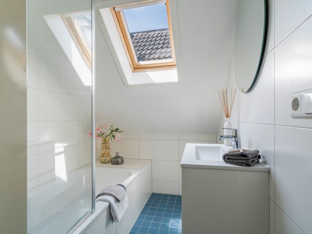Oostzeedijk Beneden 35C03, Rotterdam