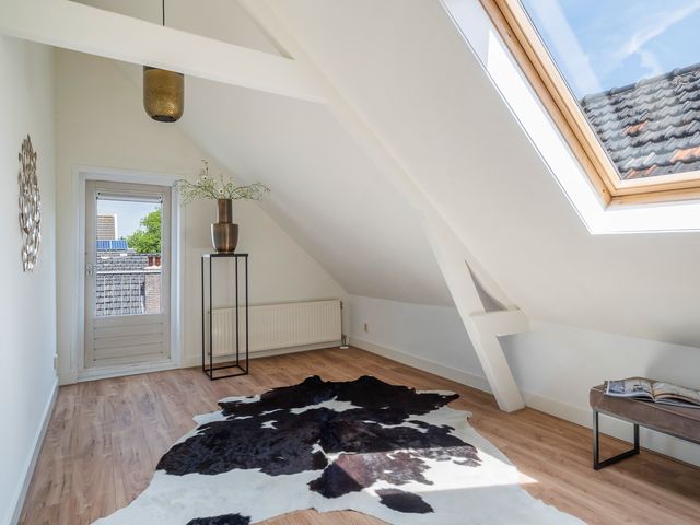 Oostzeedijk Beneden 35C03, Rotterdam