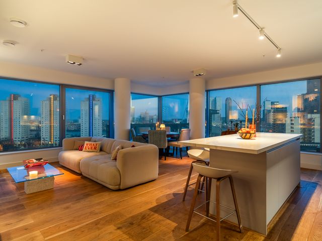Baan 48F, Rotterdam