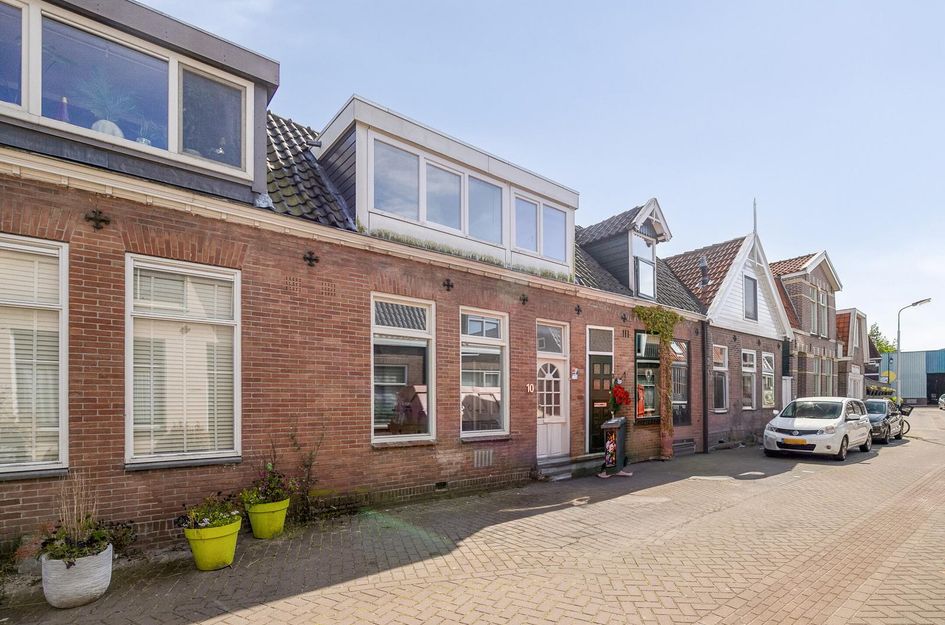 Schoolmeestersstraat 10
