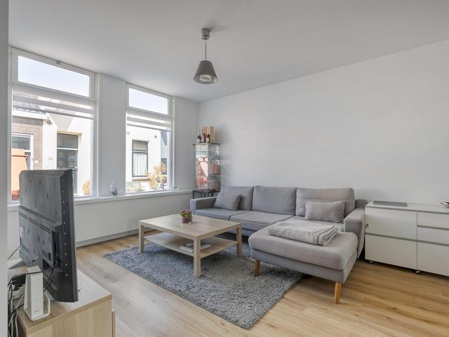 Schoolmeestersstraat 10, Zaandam