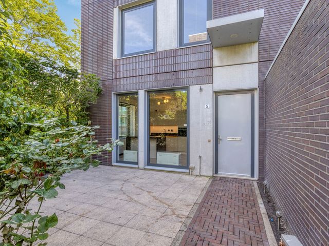 Beeldsnijdersgaarde 5, Den Haag