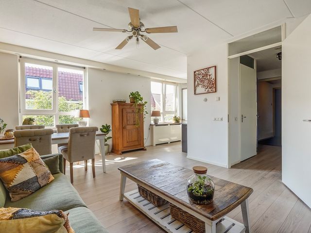 Tieratesstraat 8, Wateringen