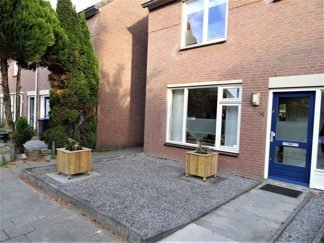 De Hoge Kamp 24, Rosmalen