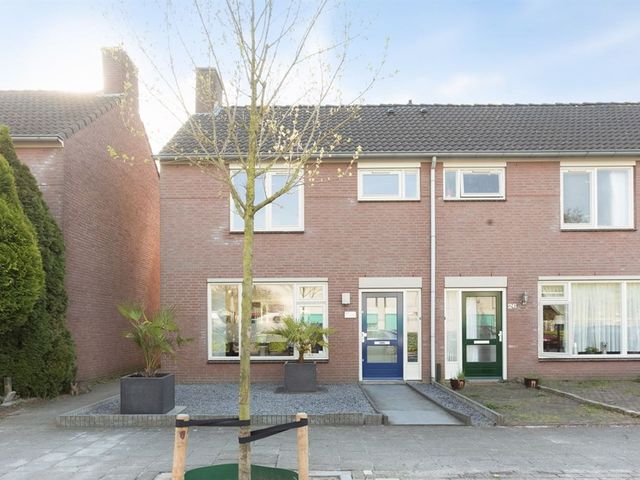 De Hoge Kamp 24, Rosmalen