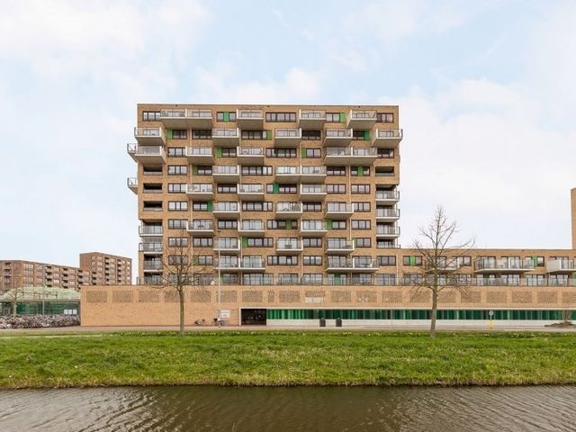 Aziëlaan , Alphen aan den Rijn