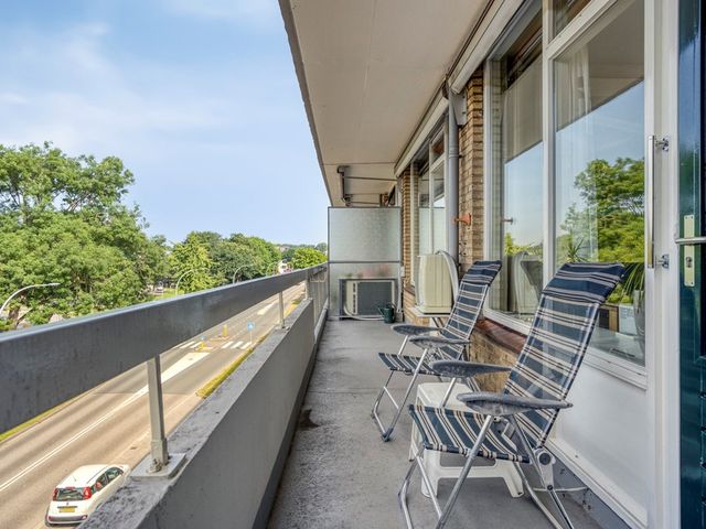 Admiraal de Ruyterweg 13, Zwijndrecht