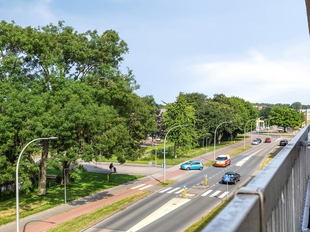 Admiraal de Ruyterweg 13, Zwijndrecht